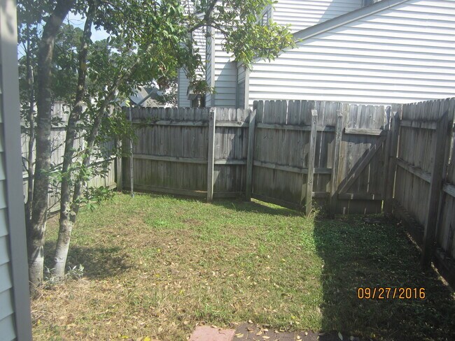 Building Photo - Cedar Park Village