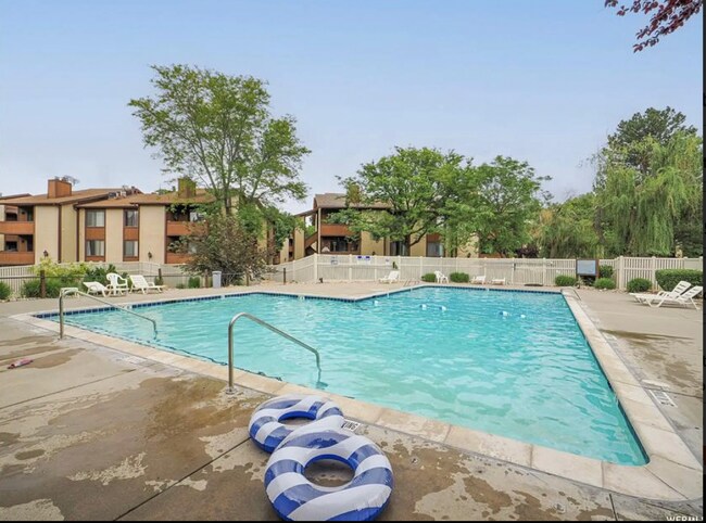 Building Photo - 6881 S Countrywoods Cir