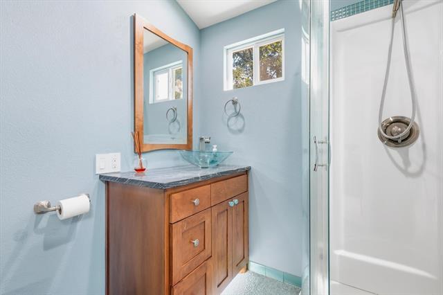 Building Photo - 1617 Oak Creek Dr