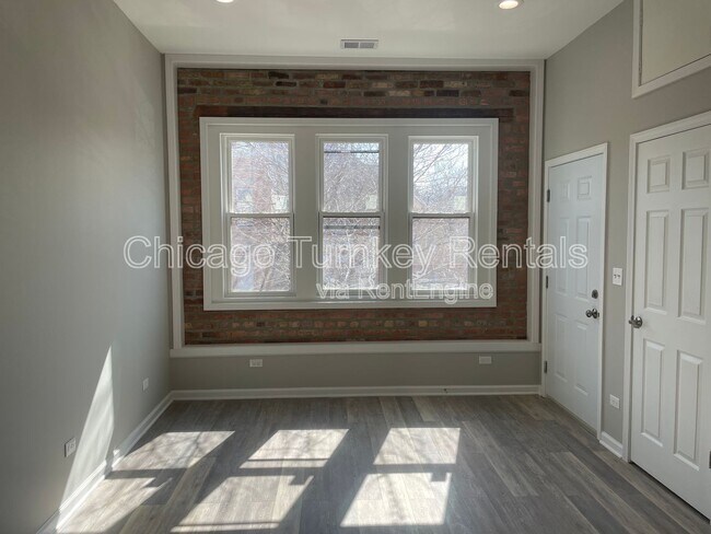 Building Photo - 2822 W 25th St