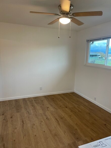 Guest Bedroom - 1265 Manchester Dr