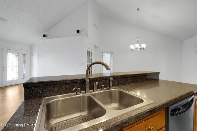 Building Photo - 12611 Bernay Pl
