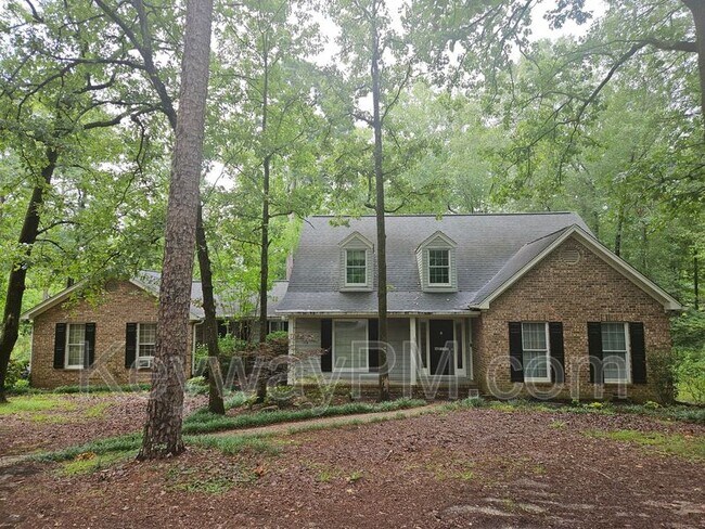 Primary Photo - 185 Ballard Dr