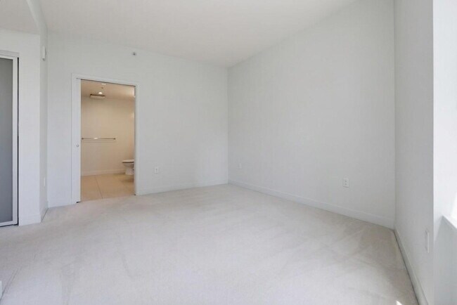 Building Photo - Skyline Views & Sophisticated Corner Living at Aria in Cortez Hill