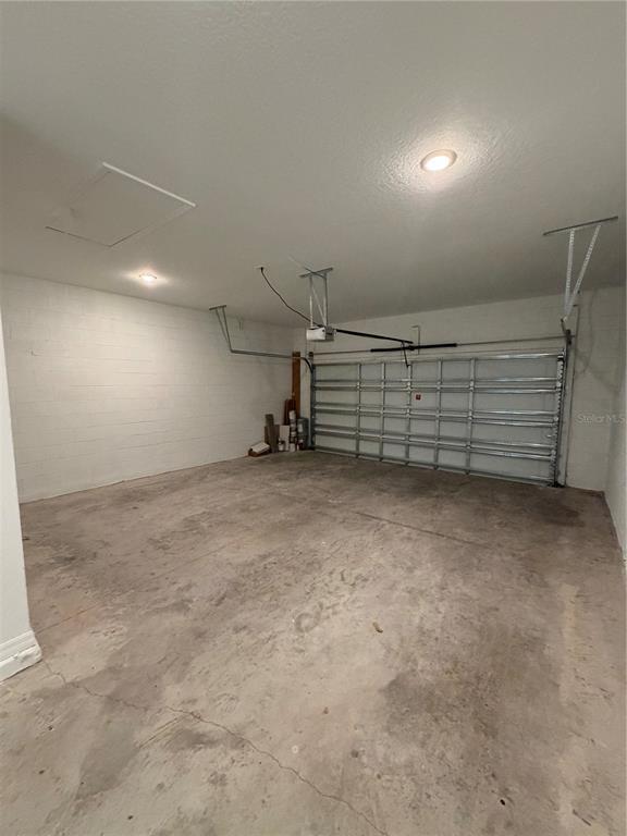 Building Photo - 1816 Columbus Path
