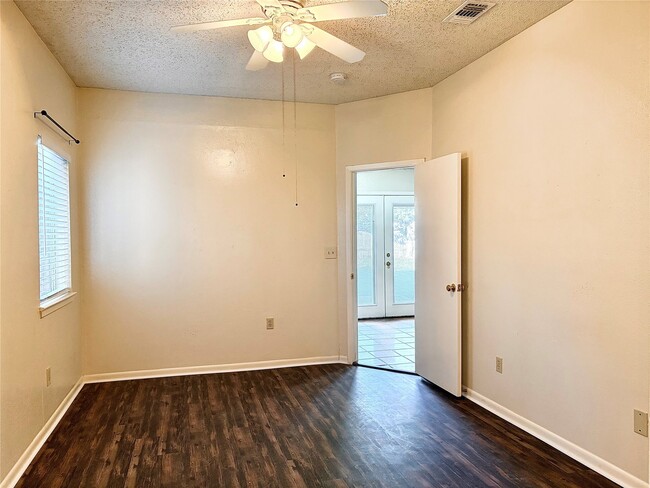 Building Photo - 22714 Brafferton Ln