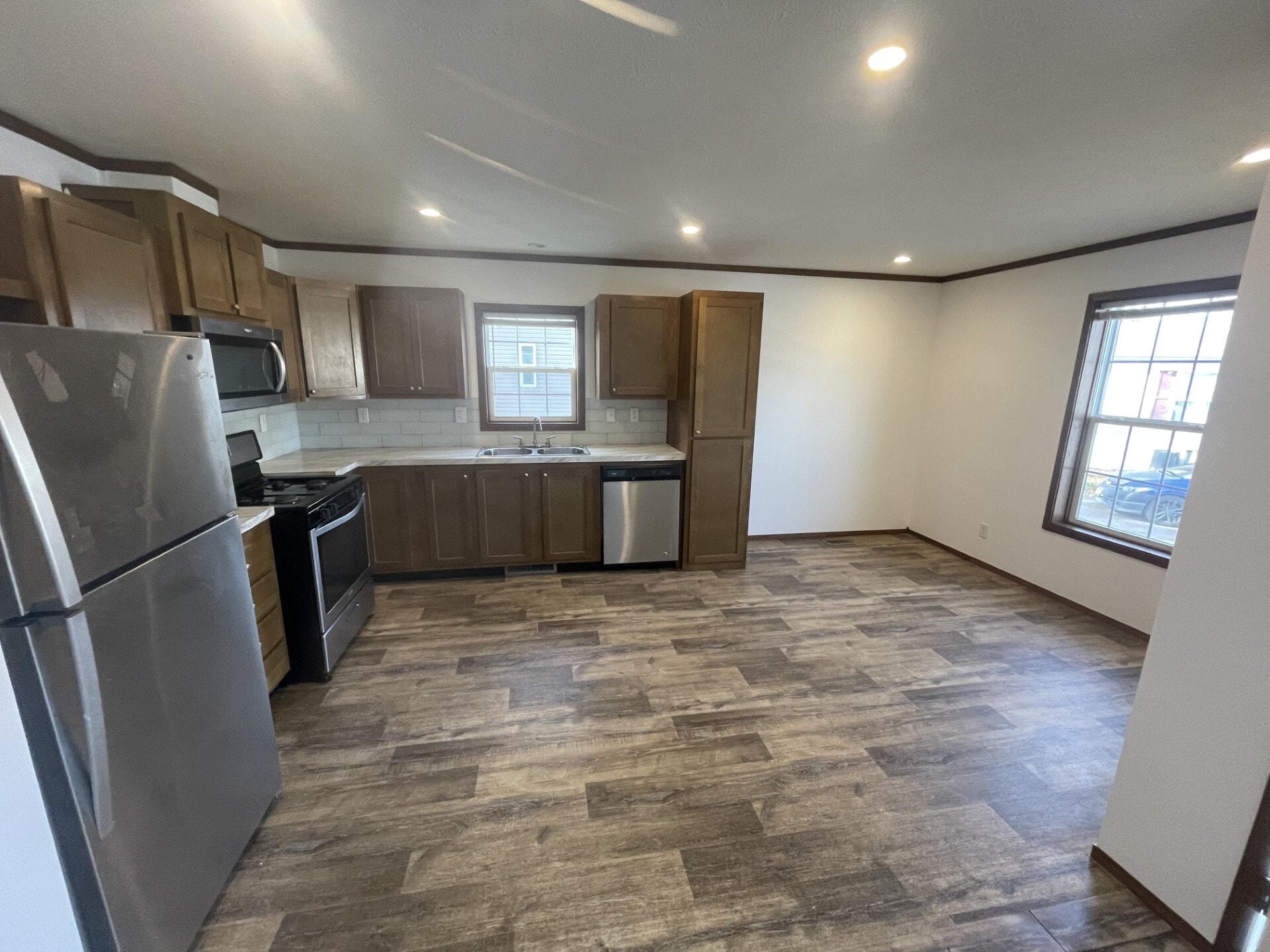 Building Photo - 10 Belmar St