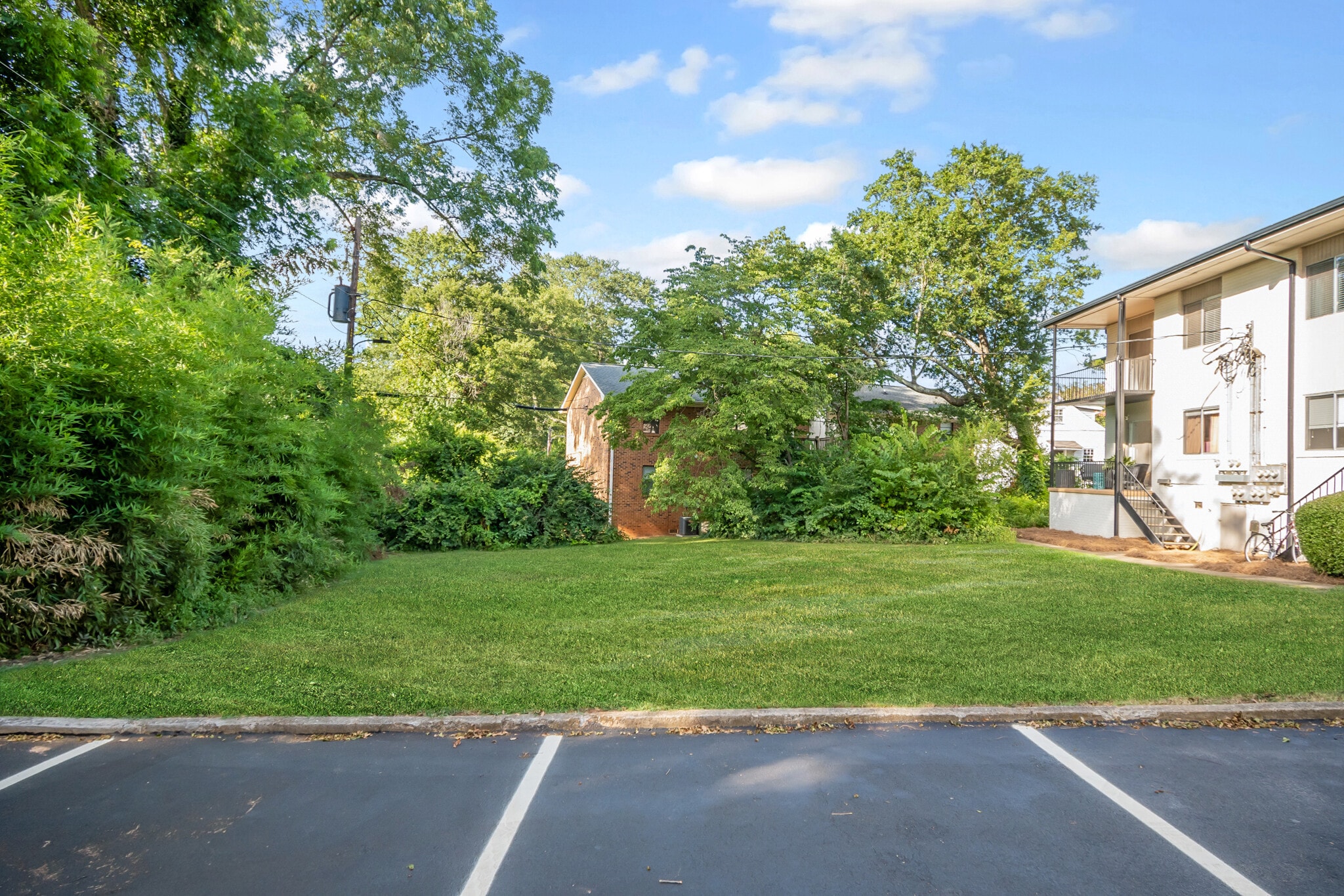 Building Photo - 1794 S Lumpkin St