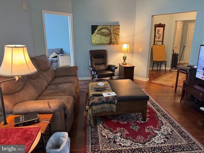 Building Photo - 2604 Chapel Lake Dr