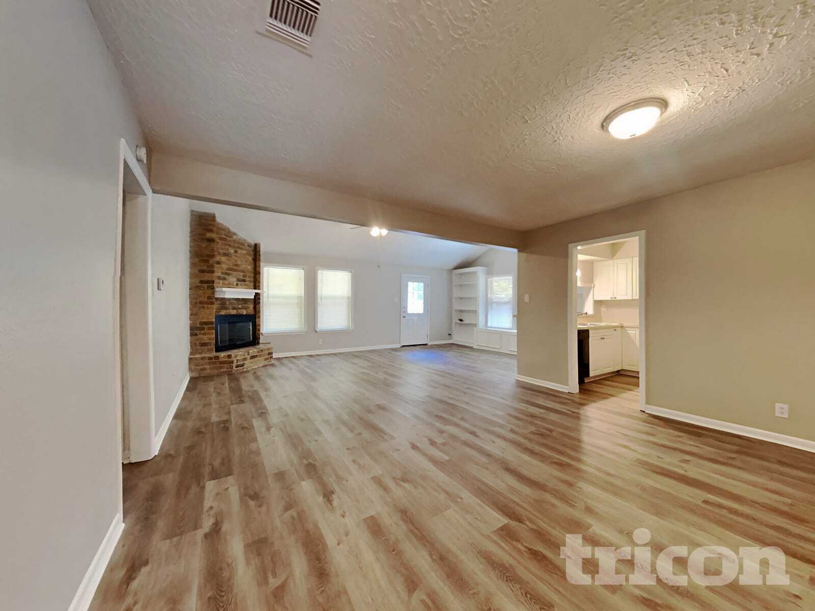 Building Photo - 13307 Venice Cir