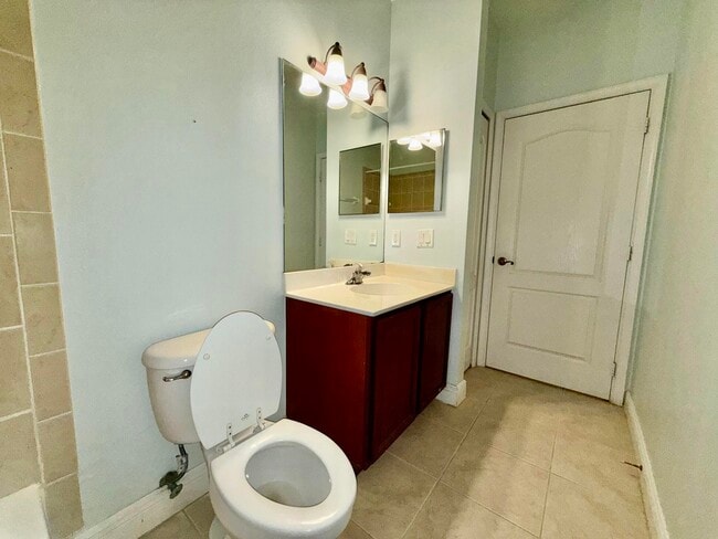 Building Photo - 1203 Scarlet Oak Cir