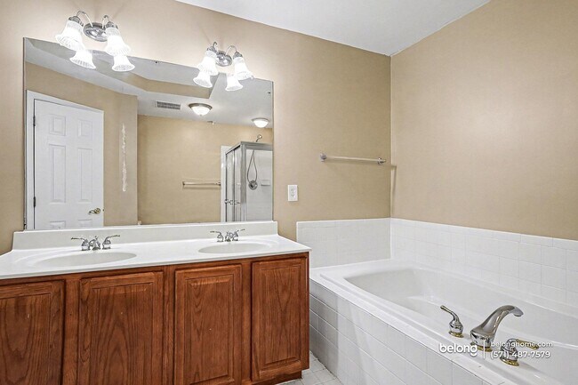 Building Photo - 4679 Red Admiral Way