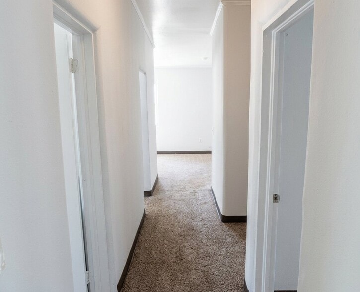 Building Photo - 22 Burgess Ct