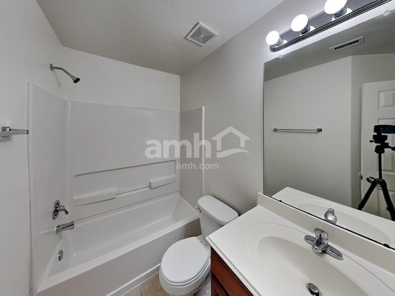 Building Photo - 9422 Ivory Trail Ln