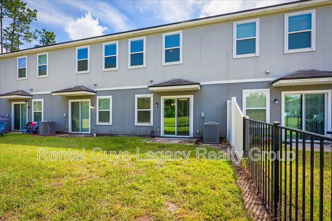 Building Photo - 51 Englewood Tr