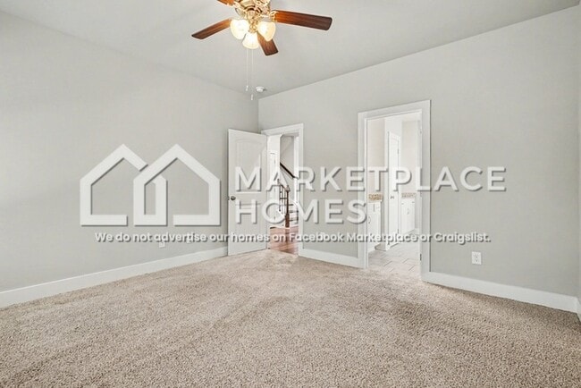 Building Photo - 225 Melba Ln