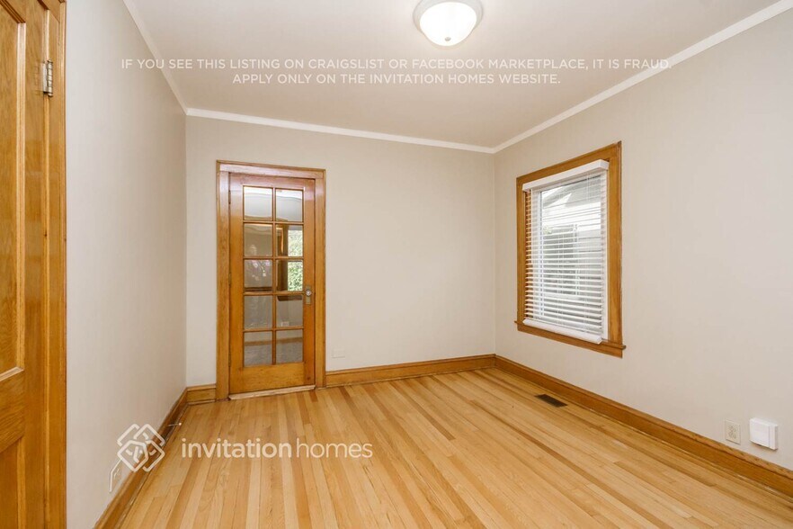 Building Photo - 1504 Clarence Ave