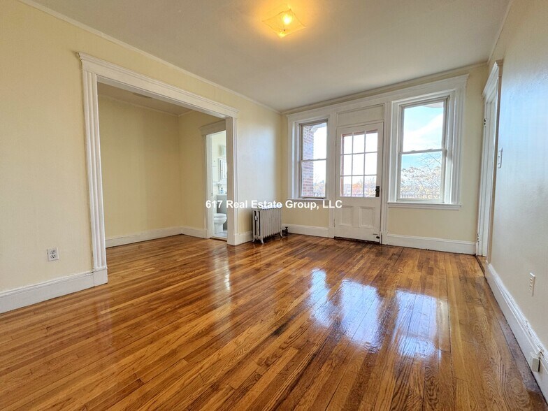 Building Photo - 28 Quint Ave