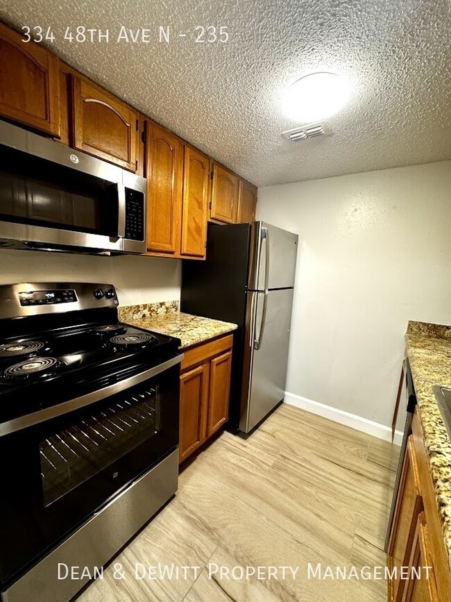 Building Photo - 334 48th Ave N