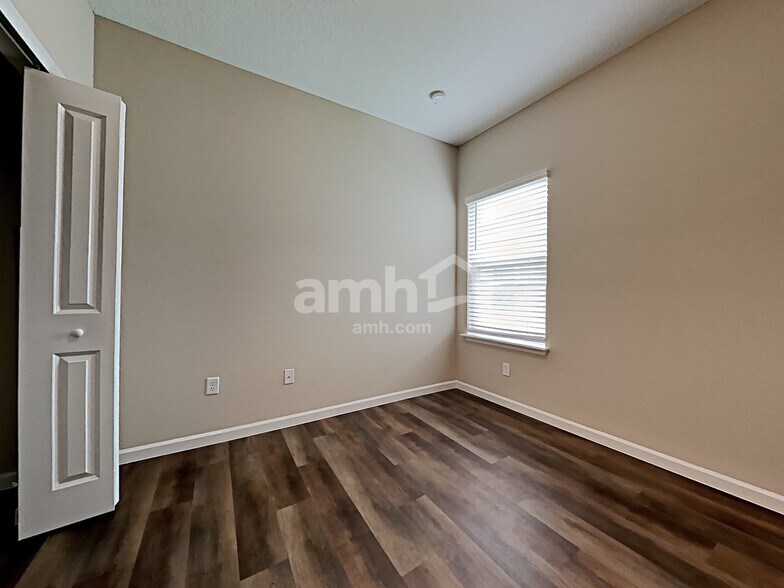 Building Photo - 152 Edge Park Trl