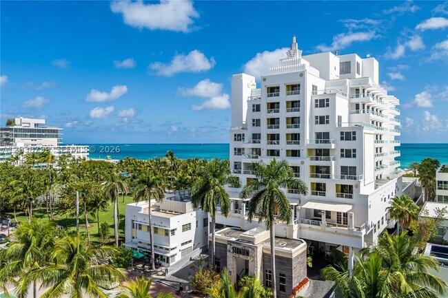 Building Photo - 120 Ocean 700
