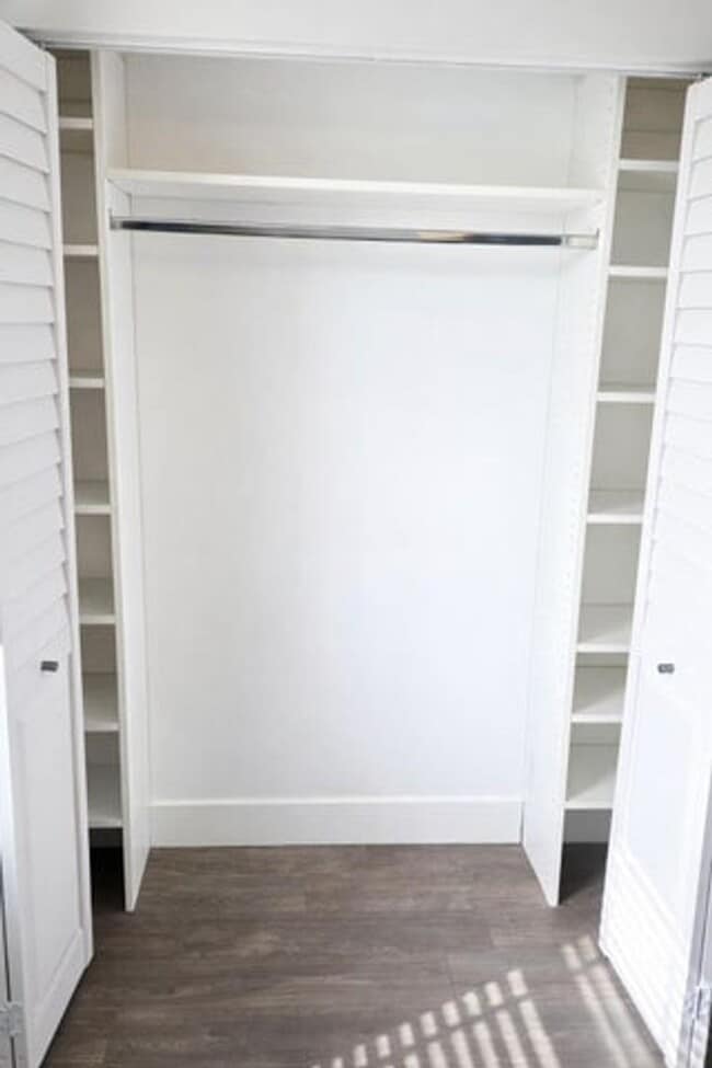 Building Photo - 4135 Eastridge Cir