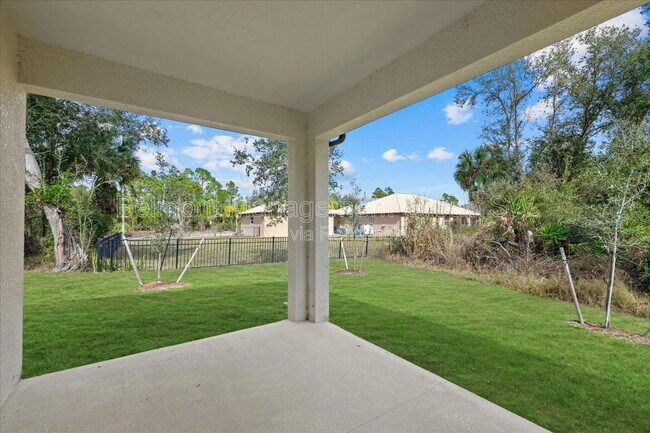 Building Photo - 3416 Nadasky Ave