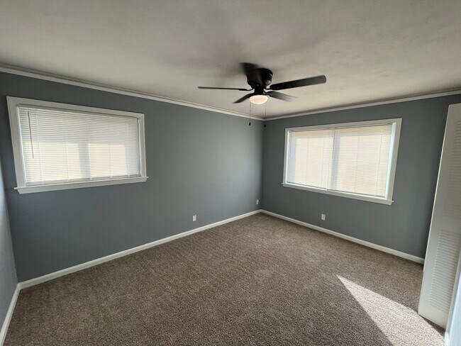 Building Photo - Great Family Home, Located off of Moon Road. Must See!!