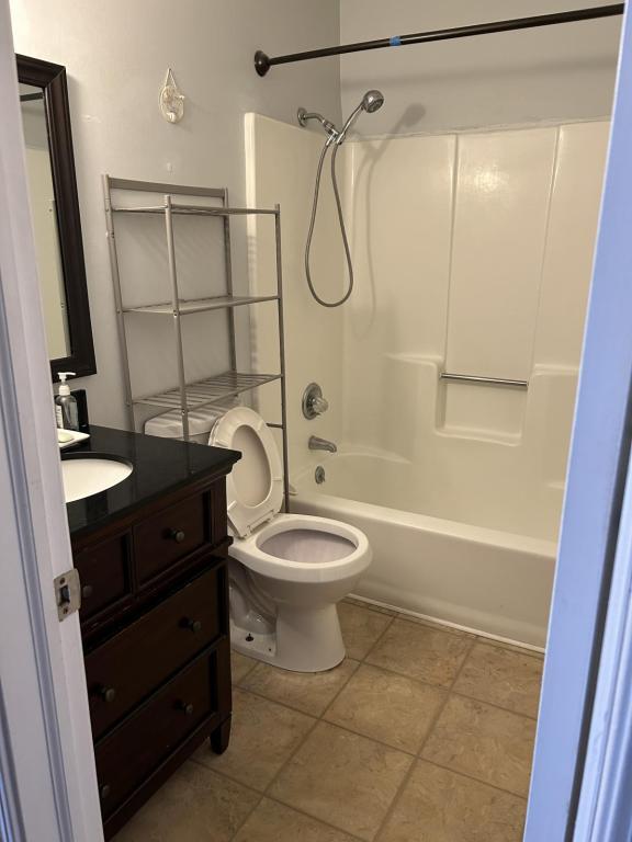 Building Photo - 755 Burcale Rd