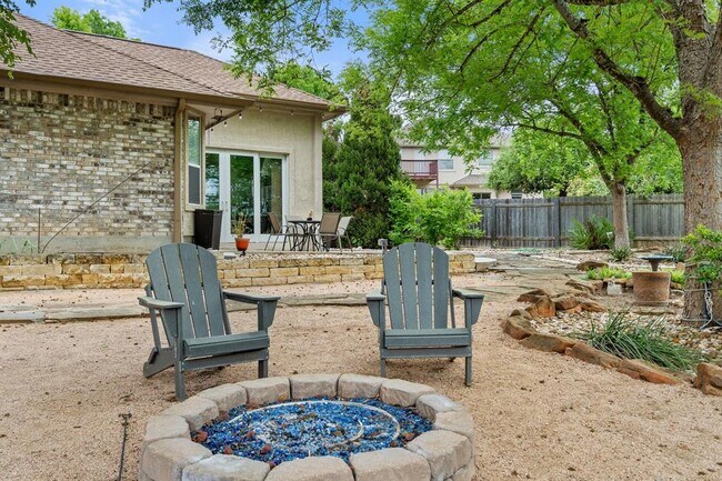 Building Photo - 2812 Cascade Falls Dr