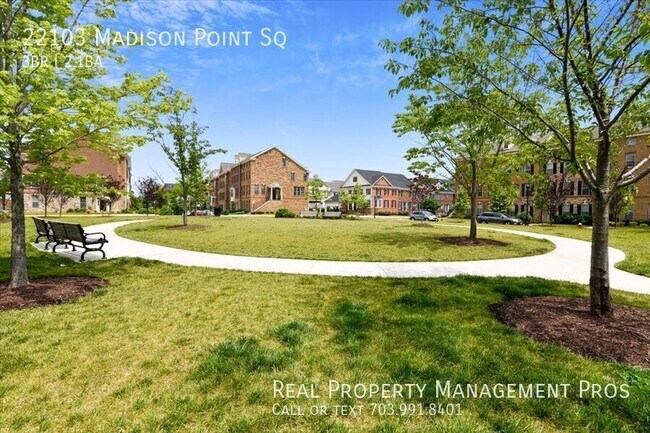 Building Photo - 22103 Madison Pt Sq