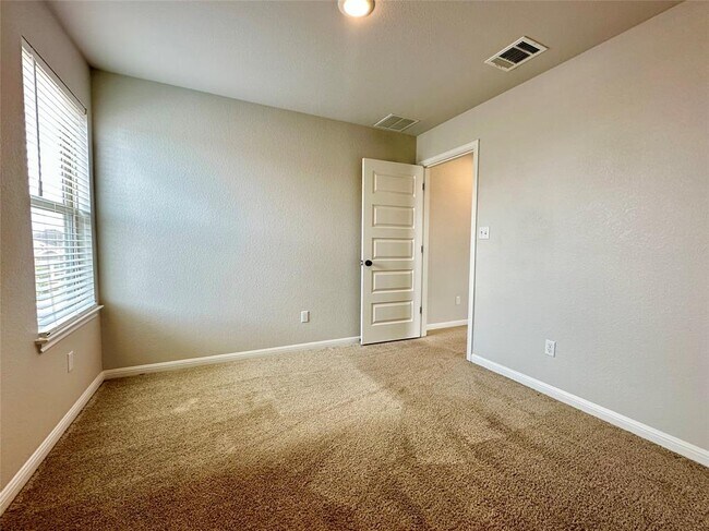Building Photo - 149 Gullivers Dr