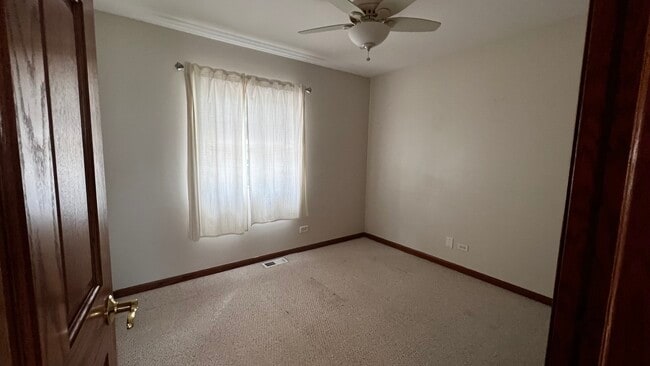 Building Photo - 418 Ascot Ln