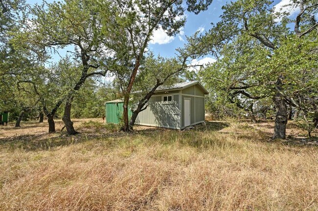 Building Photo - 1045 Hidden Hills Dr