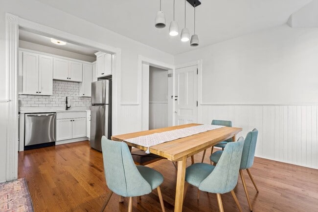 Building Photo - 107 Union Ave