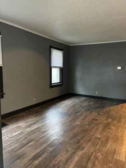 Building Photo - 312 S 19th St