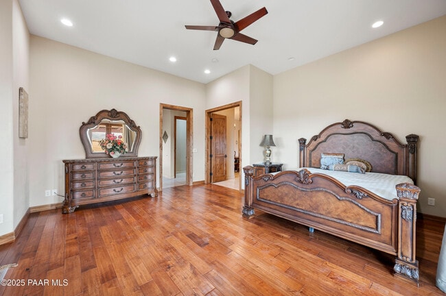 Building Photo - 7500 Michelotti Ranch Rd