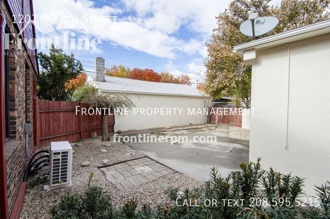 Building Photo - 1207 N 19th St