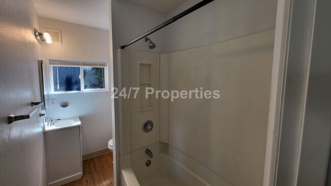 Building Photo - 2024-304MF