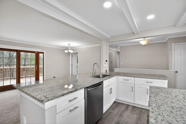 Building Photo - 8512 Rose Marie Dr