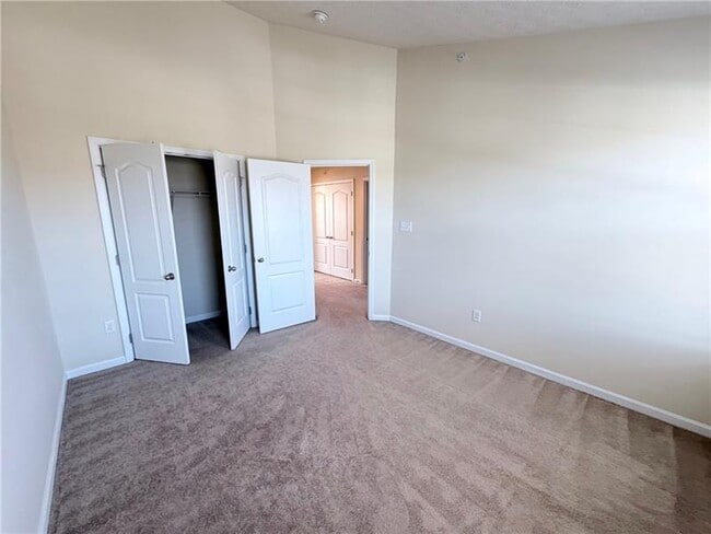 Building Photo - 525 Gala Dr