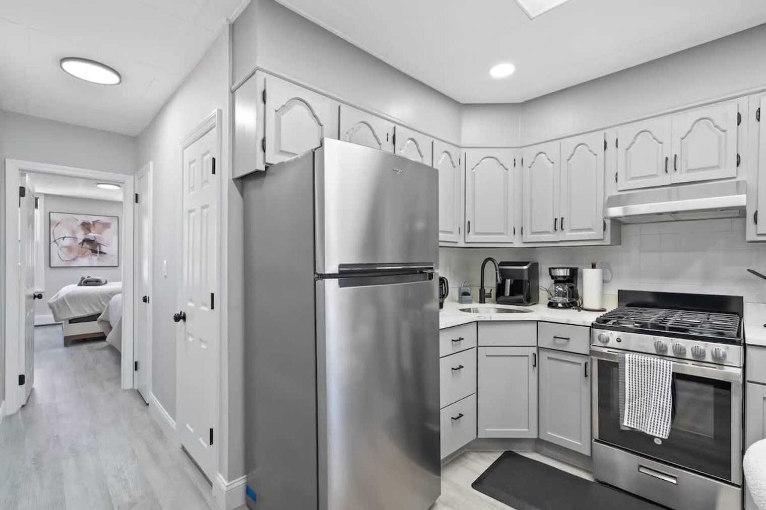 Building Photo - 225 Hancock Ave