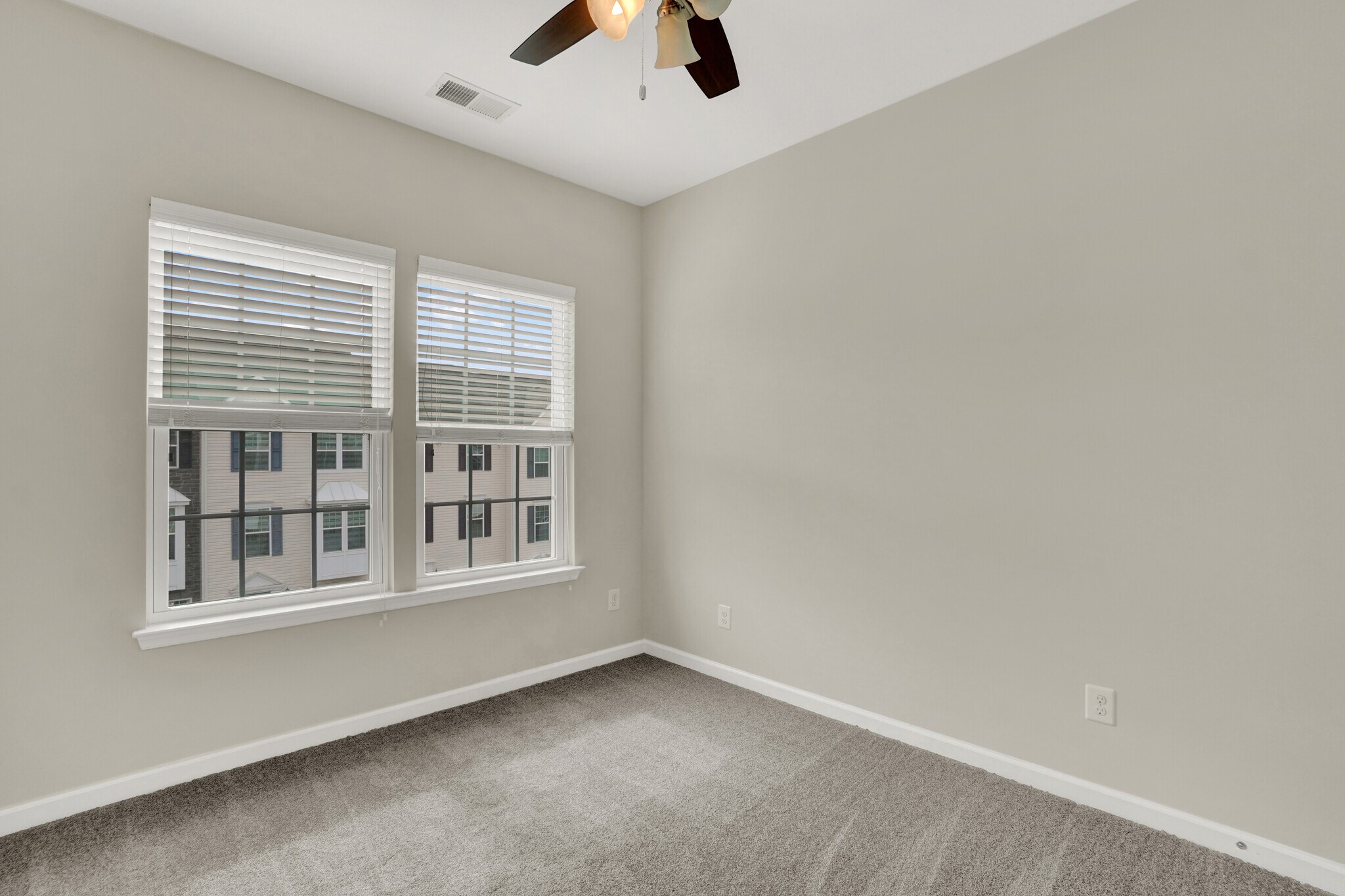 Building Photo - 1269 Elderslie Ln