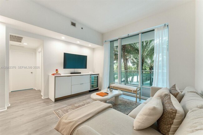 Building Photo - 951 Brickell Ave