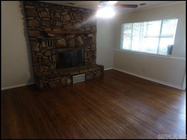 Building Photo - 6904 Dahlia Dr