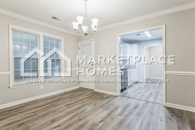 Building Photo - 212 Kemsing Rd