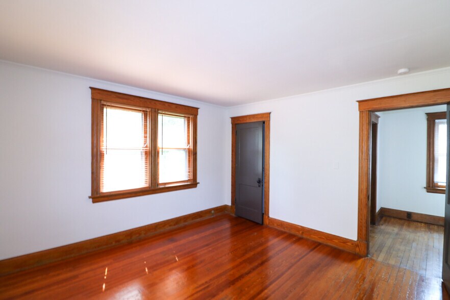 Building Photo - 2318 Moerlein Ave