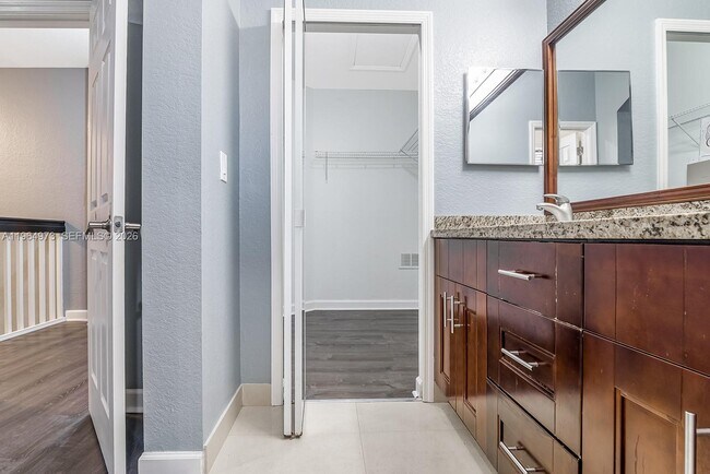 Building Photo - 11507 NW 77th St