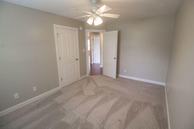 Building Photo - 7106 Stanwood Dr