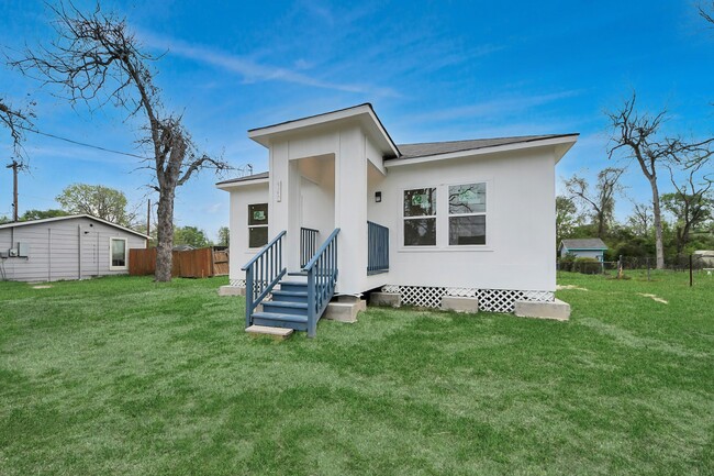 Building Photo - 9210 Wheatley St